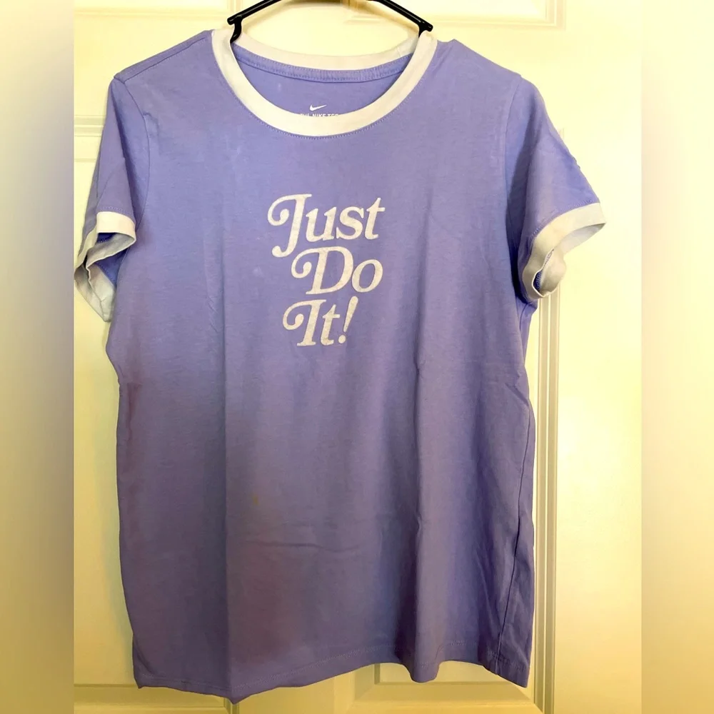 Nike round neck T-shirt with white border, purple, M